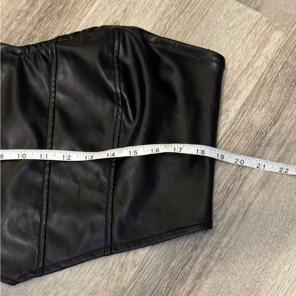 NEW Black Vegan Leather Sweetheart Bustier Crop Top Size XL - Picture 3 of 5